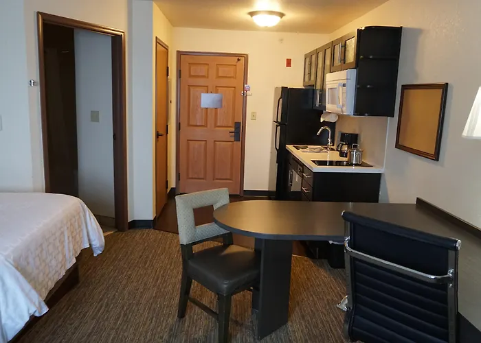 Candlewood Suites Tulsa